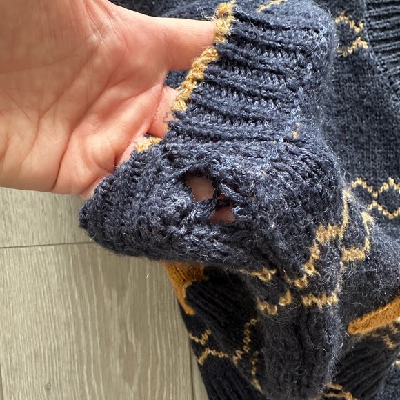 Zara Gingerbread Man Knitted Vest, Large - Picture 4 of 6